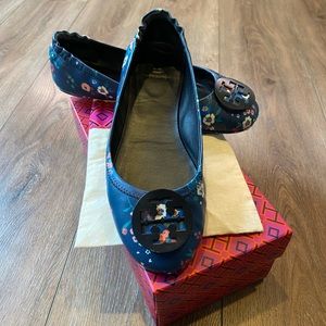 Tory Burch - Minnie Travel Ballet Flat | Color: Pansy Bouquet - Size 8